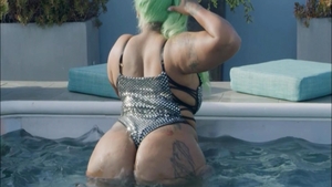 Chubby ebony BBW Mazzaratie Monica in swimsuit massage