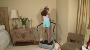 Amateur Kristina Bell hardcore masturbating