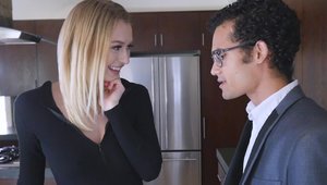 Natalia Starr rushes nailing