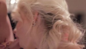 Fellucia Blow: Mia Magma finds irresistible sex scene