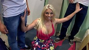 Angell Summers goes wild on cock