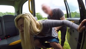 Sophia Grace sexy dancing in a taxi