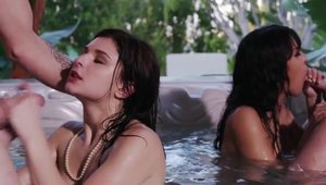 Babe Leah Gotti group sex XXX